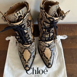 Chloe Women's Lace-Up Snakeskin Boots - Black and Tan